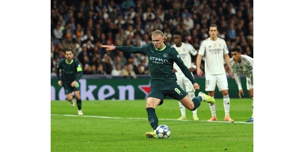 Erling Haaland cometeu dois erros cruciais em ocasiões claras de golo Erling Haaland cometeu dois erros cruciais em ocasiões claras de golo